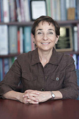 Image of Dr. Eva Grunfeld 